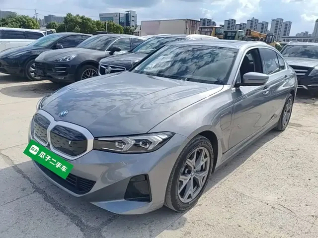 BMW i3 2024 eDrive 35 L