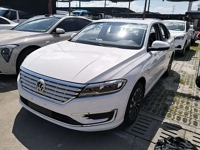 Volkswagen VW Lavida EV 2019 Premium Edition