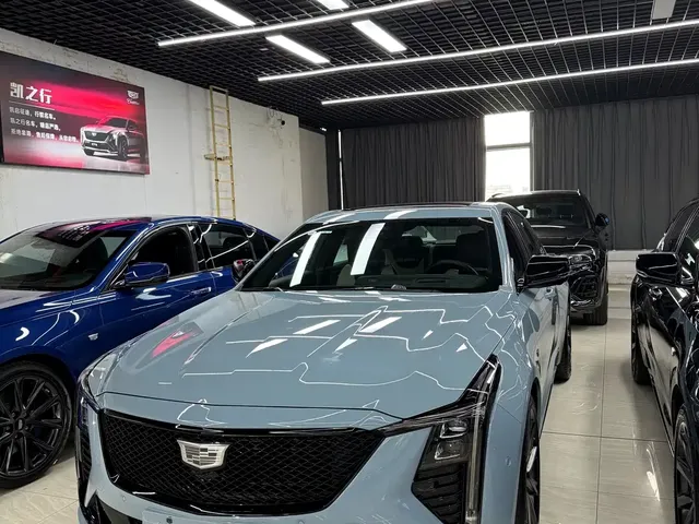 Cadillac CT5 2025 Model 28T Track Performance Edition + Peak Track Package