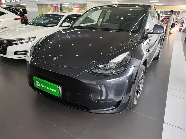 Tesla Model Y 2024 Long Range AWD