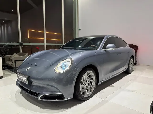 Ora Lightning Cat 2022 555km Premium Edition