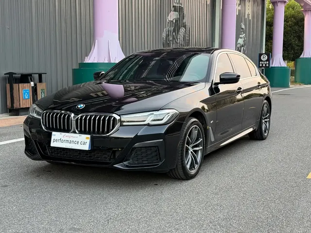 BMW 5 Series 2022 525Li M Sport Package