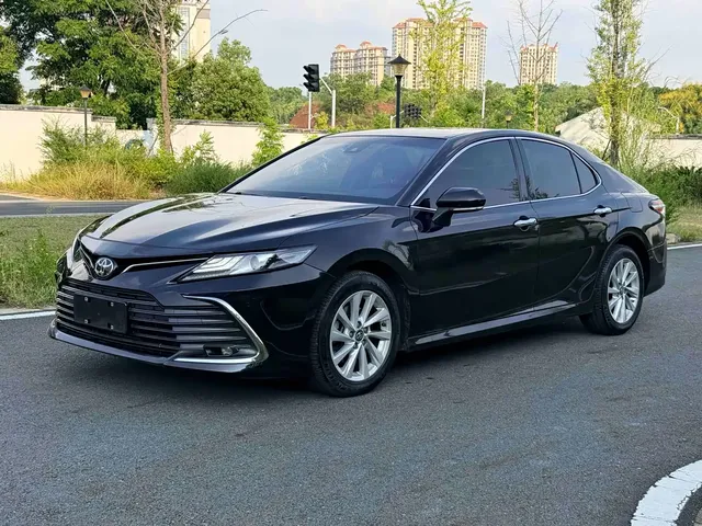 Toyota Camry 2021 2.0G Luxury Edition