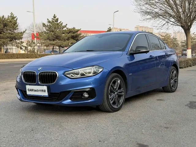 BMW 1 Series 2018 118i Sport Edition
