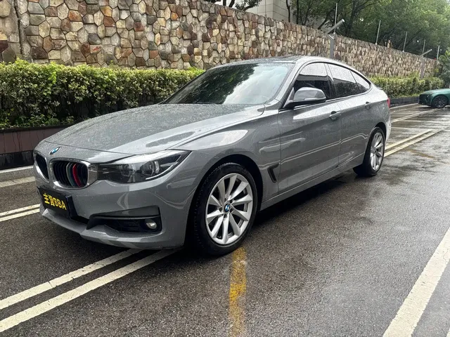 BMW 3 Series GT 2018 320i Fashion