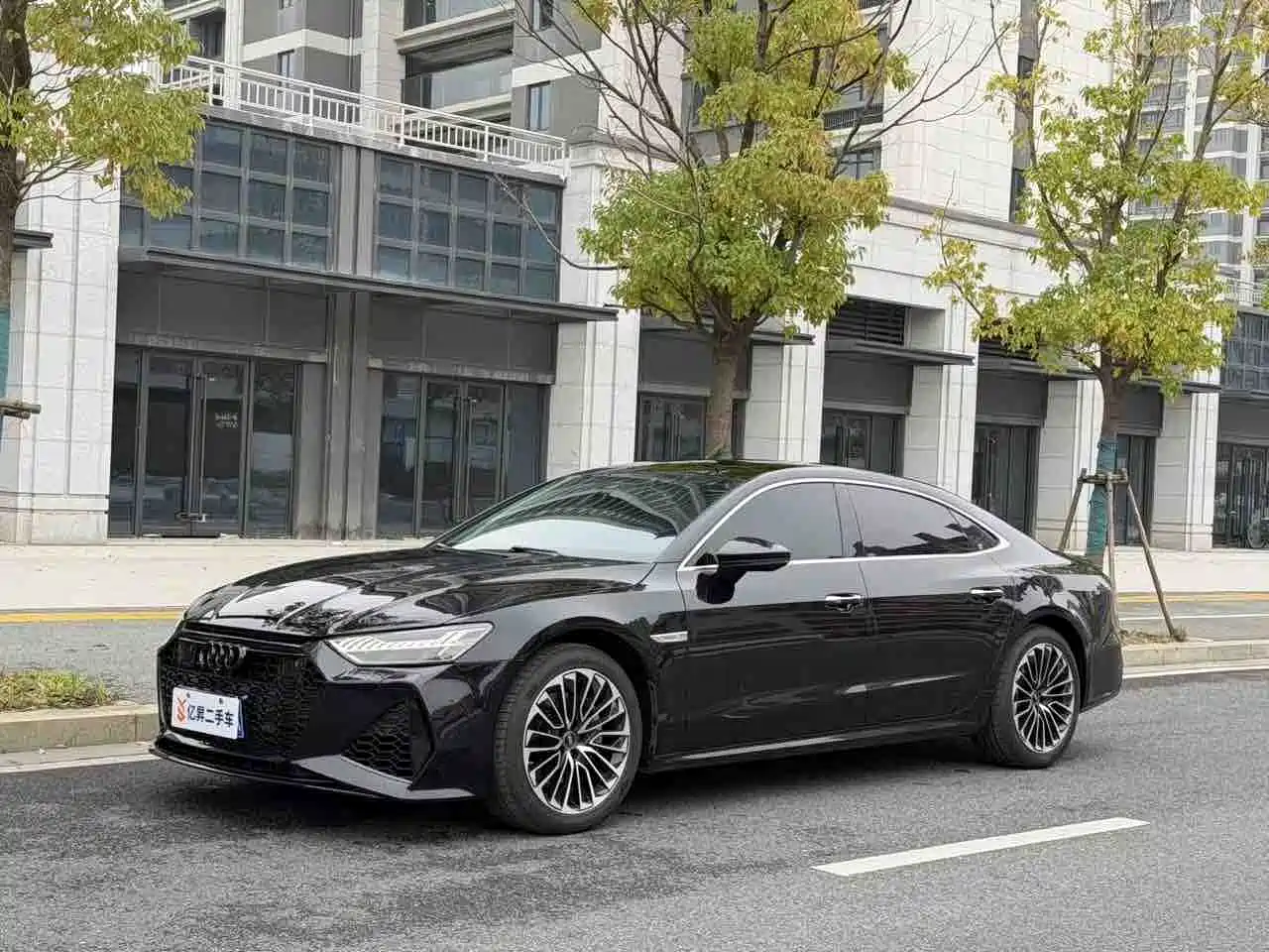 Audi A7L 2024 45 TFSI Luxury