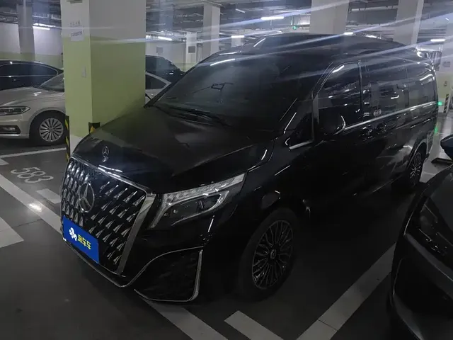 Mercedes-Benz V-Class 2018 V 260 L Premium Long Wheelbase Edition China VI