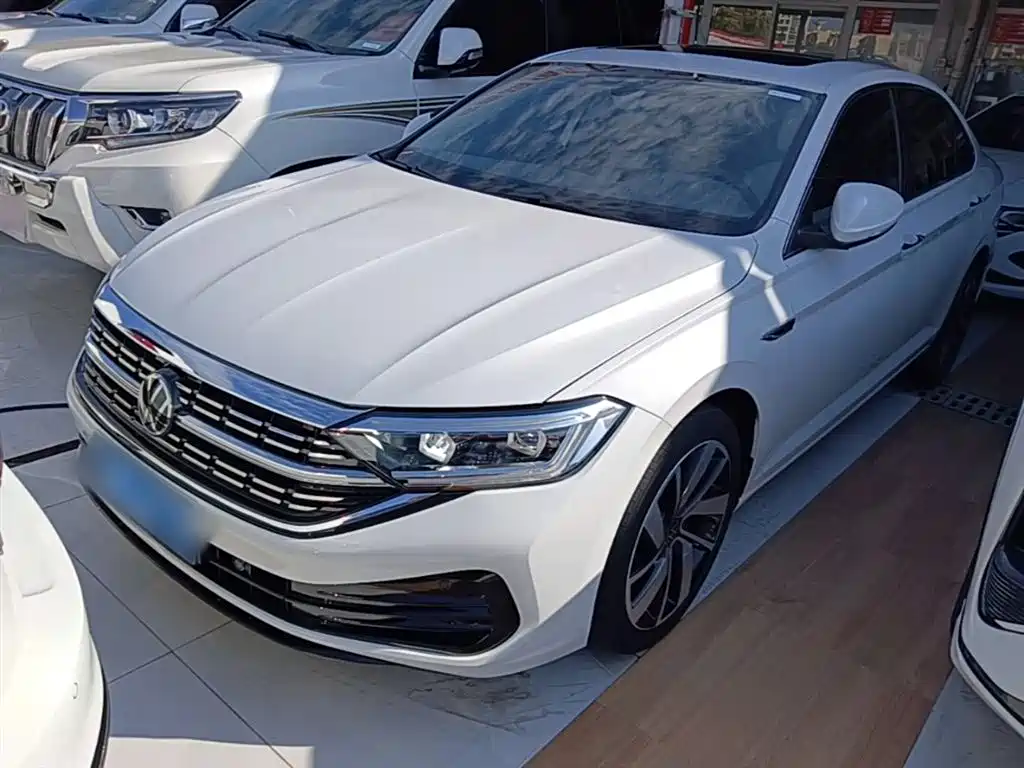 Volkswagen Sagitar 2023 300TSI DSG Excellence Edition