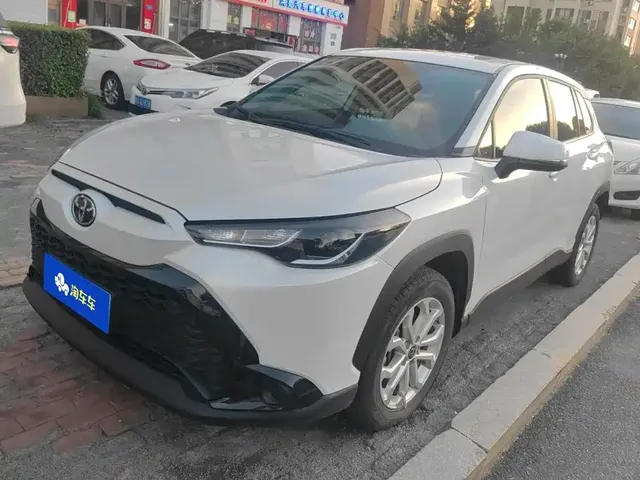 Toyota Frontlander 2023 2.0L CVT Leading Edition