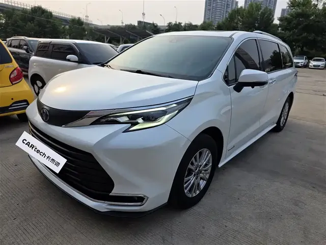 Toyota Sienna 2021 2.5L Hybrid Comfort Edition