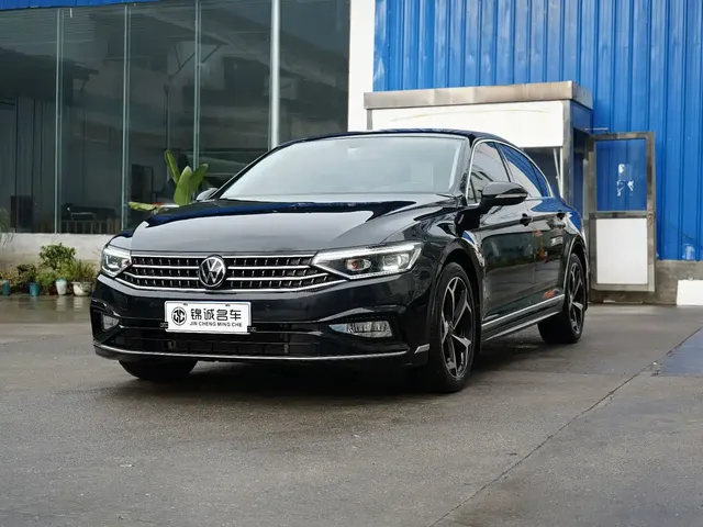 Volkswagen Magotan 2023 2 Million Units Anniversary Edition 330TSI DSG Leading Type