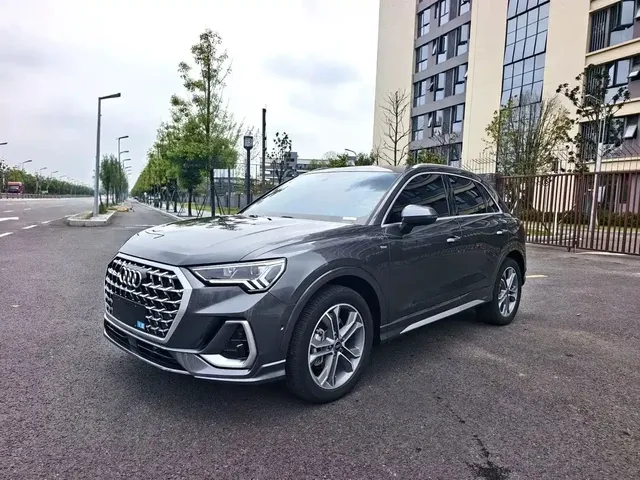 Audi Q3 2025 quattro 45th Anniversary Edition 45TFSI quattro Fashion Dynamic