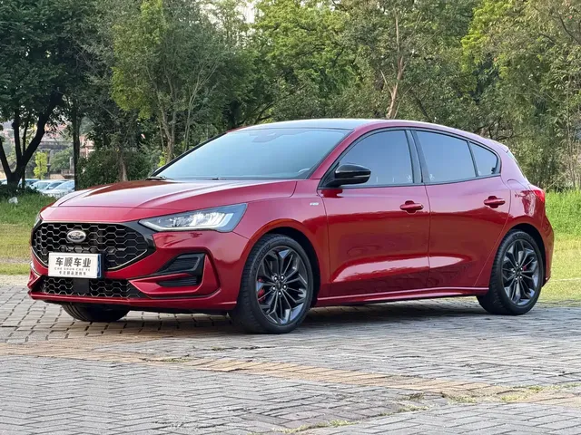 Ford Focus 2022 Hatchback EcoBoost 180 Automatic ST Line