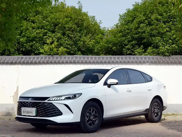 BYD Qin PLUS 2026 DM-i Smart Edition 128KM Progressive