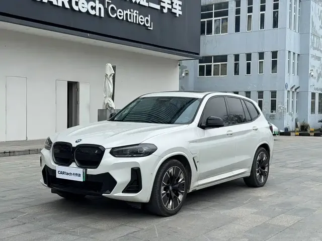 BMW iX3 2023 Pioneer Type
