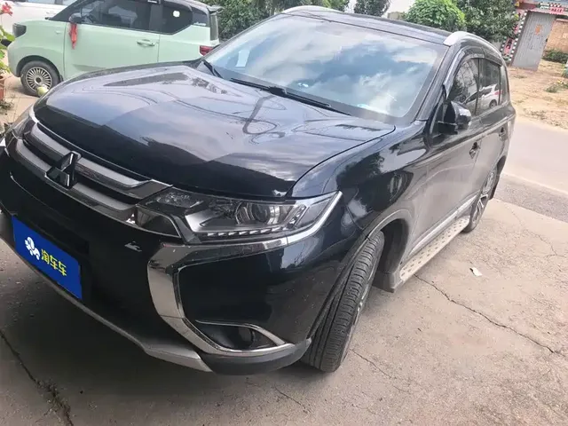 Mitsubishi Outlander 2018 2.0L 2WD Jiale Edition 7-seater