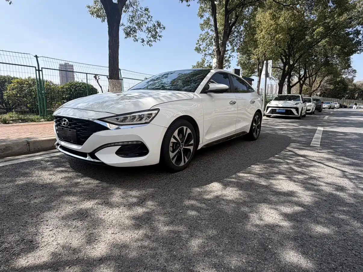 Hyundai Fista 2021 280TGDi DLX Luxury Edition