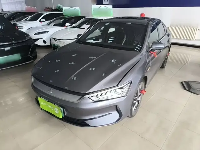 BYD Qin PLUS 2021 EV 400KM Luxury Model