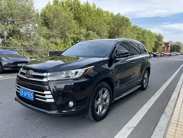 Toyota Highlander 2018 2.0T 4WD Luxury 7-seater (China V)