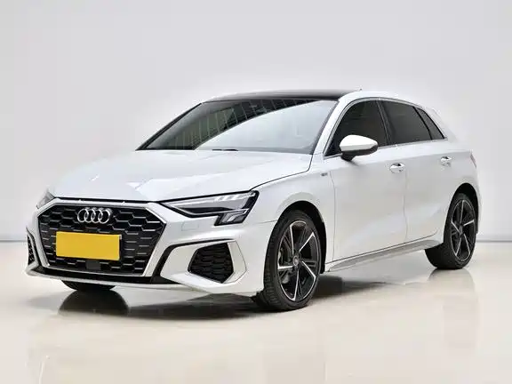 Audi A3 2023 Facelift Sportback 35 TFSI Fashion Sport