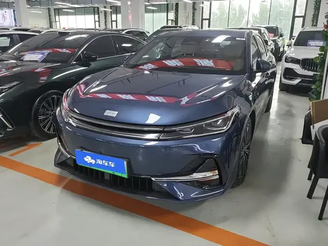 Geely Galaxy A7 2025 EM-i