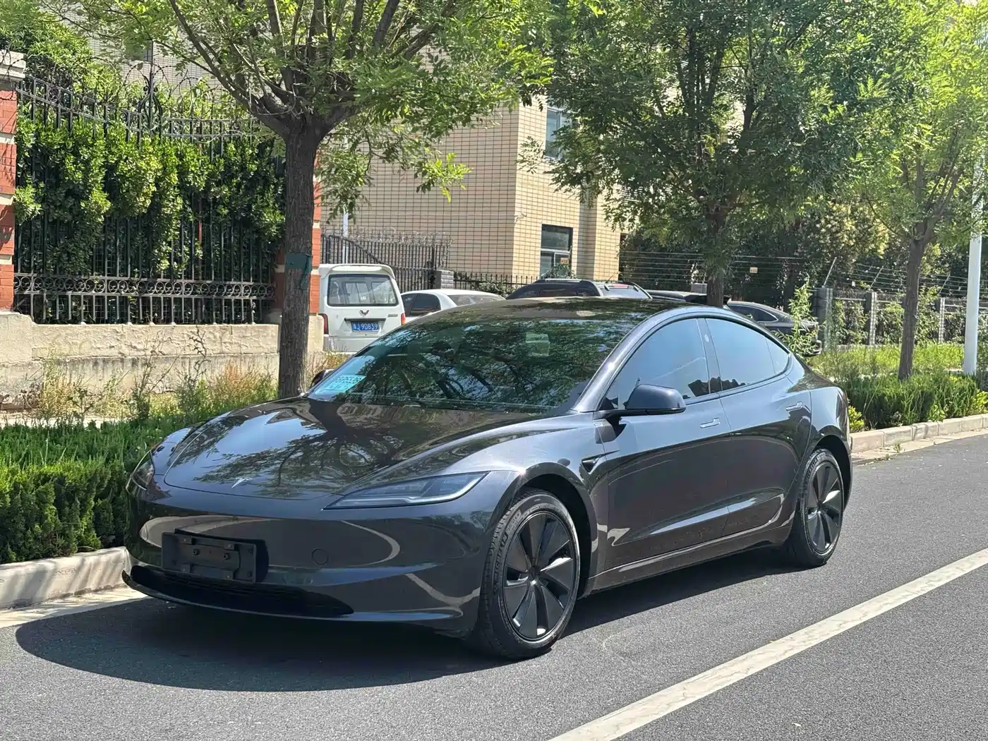 Tesla Model 3 2023 Long Range All-Wheel Drive