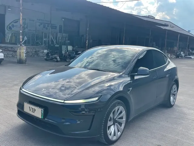 Tesla Model Y 2026 Long Range Rear-Wheel Drive