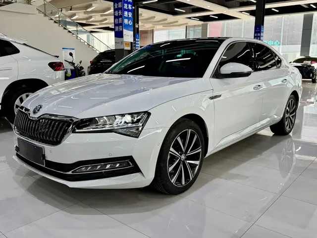 Škoda Superb 2023 Facelift TSI280 DSG Premium Edition