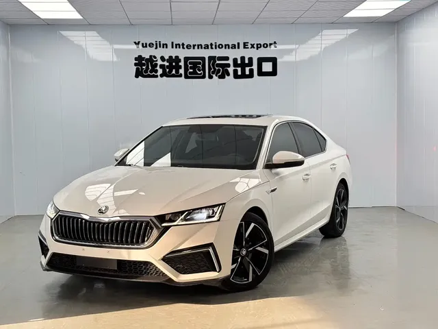 Škoda Octavia 2022 PRO TSI280 Luxury Edition
