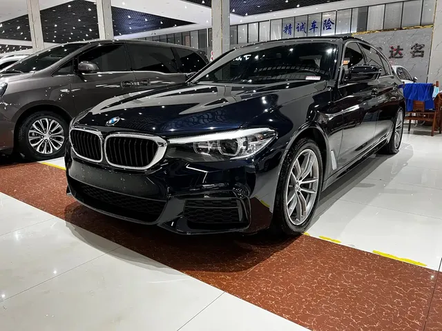 BMW 5 Series 2020 525Li M Sport Package