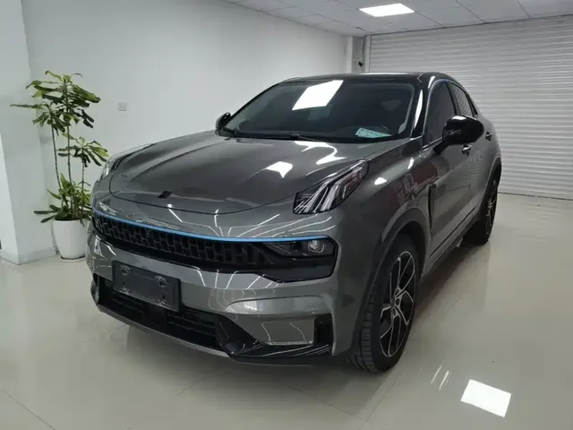 Lynk & Co 05 2022 2.0TD 2WD Shine Halo