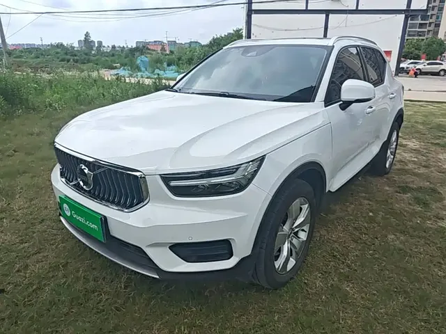 Volvo XC40 2021 Model T4 AWD Smart Drive Fashion Edition
