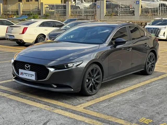 Mazda 3 Axela 2023 2.0L Auto Zhiya