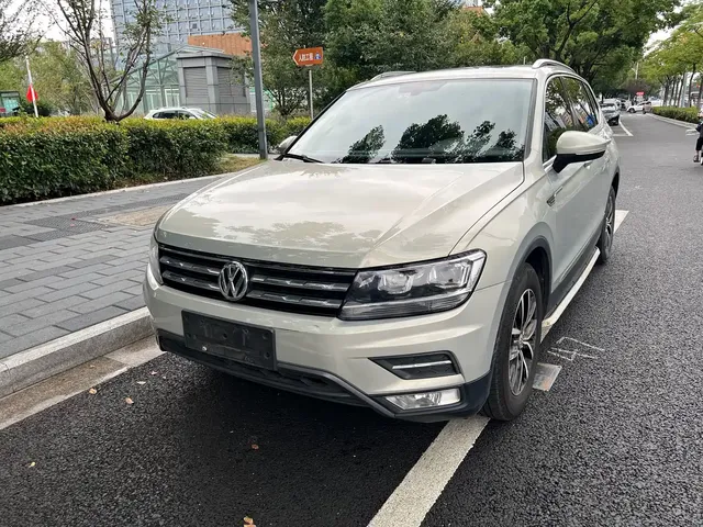 Volkswagen Tiguan L 2017 330TSI Automatic 2WD Luxury Edition