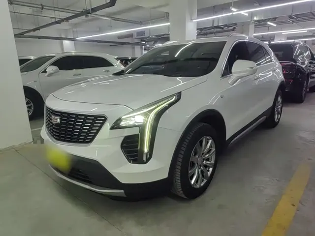 Cadillac XT4 2021 28T FWD Premium Edition
