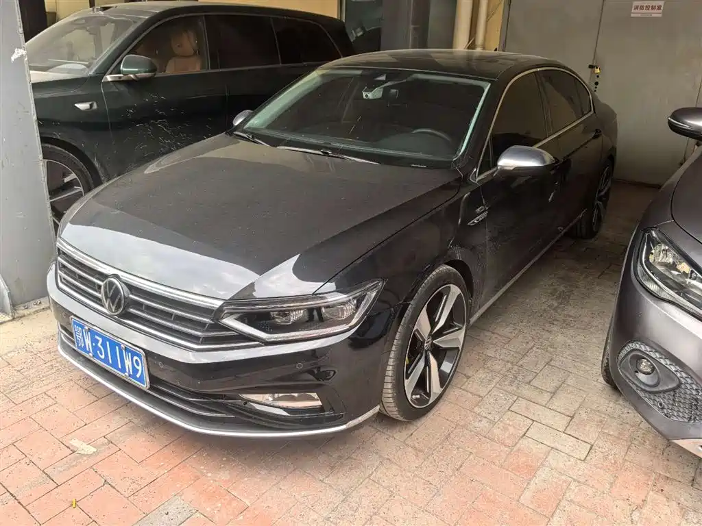 Volkswagen Magotan 2020 330TSI DSG Leading