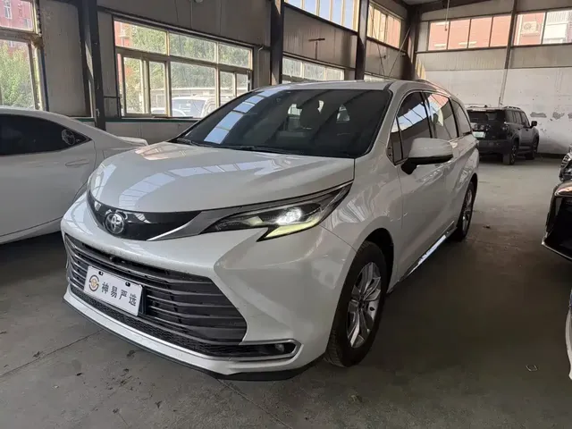Toyota Sienna 2021 2.5L Hybrid Ultimate Edition