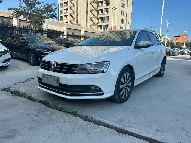 Volkswagen Sagitar 2018 180TSI DSG Premium Edition