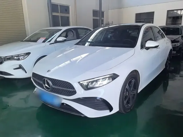Mercedes-Benz A-Class 2023 A 200 L Fashion
