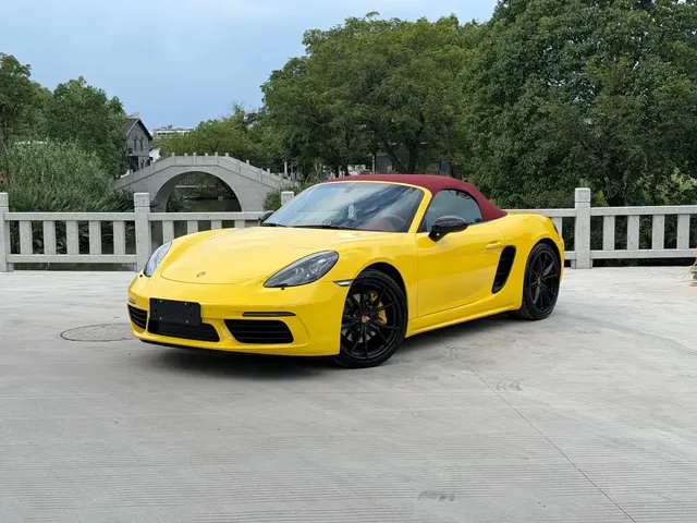 Porsche 718 2022 Boxster T 2.0T