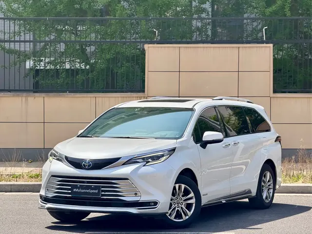 Toyota Sienna 2021 2.5L Hybrid Platinum Edition