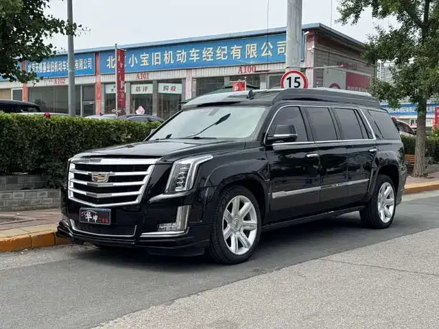 Cadillac Escalade 2017 6.2L ESV Platinum Extended