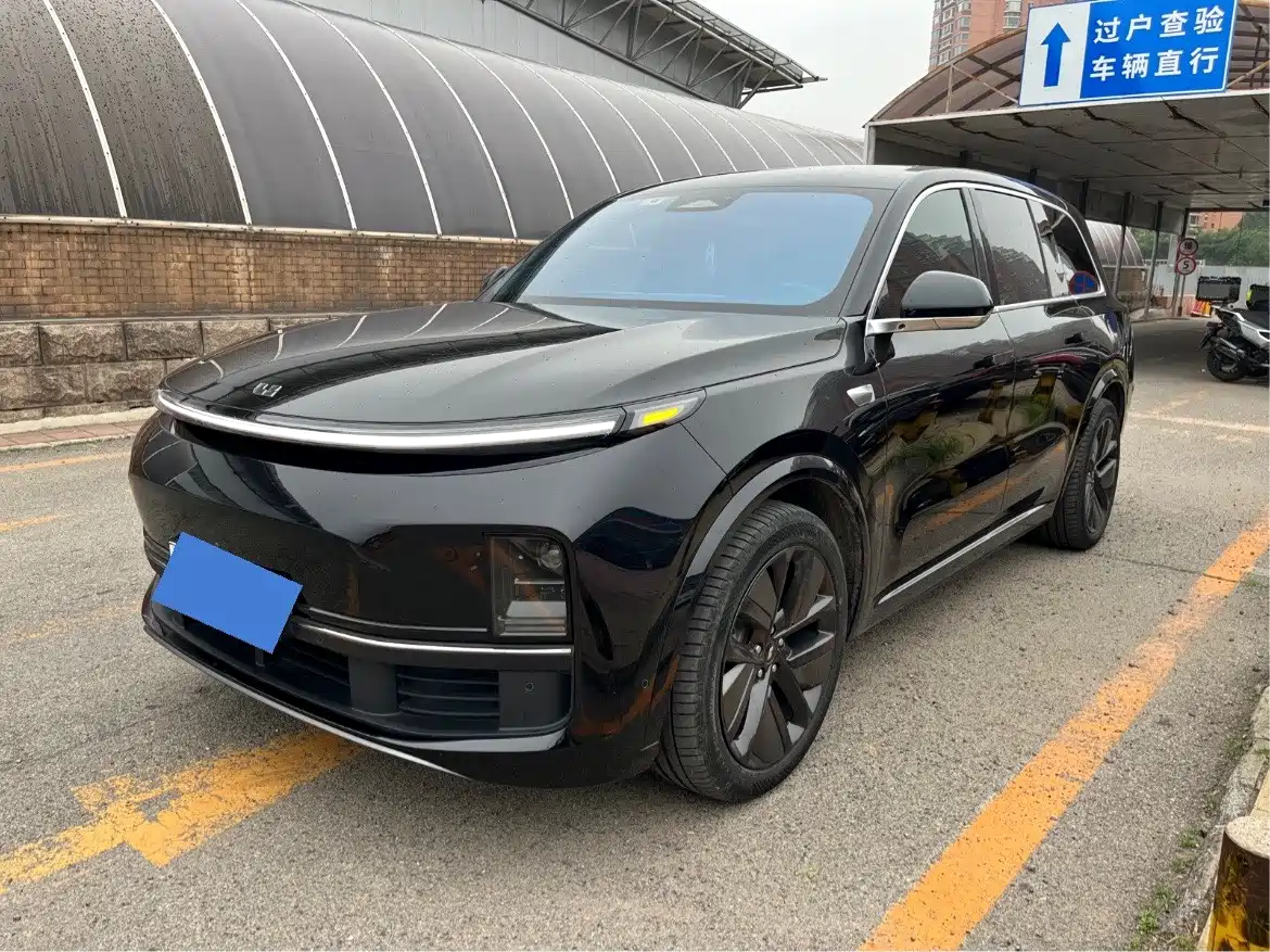 Li Auto Li Xiang L9 2023 Model Pro