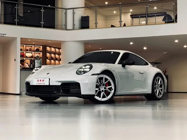 Porsche 911 2025 Carrera 3.0T
