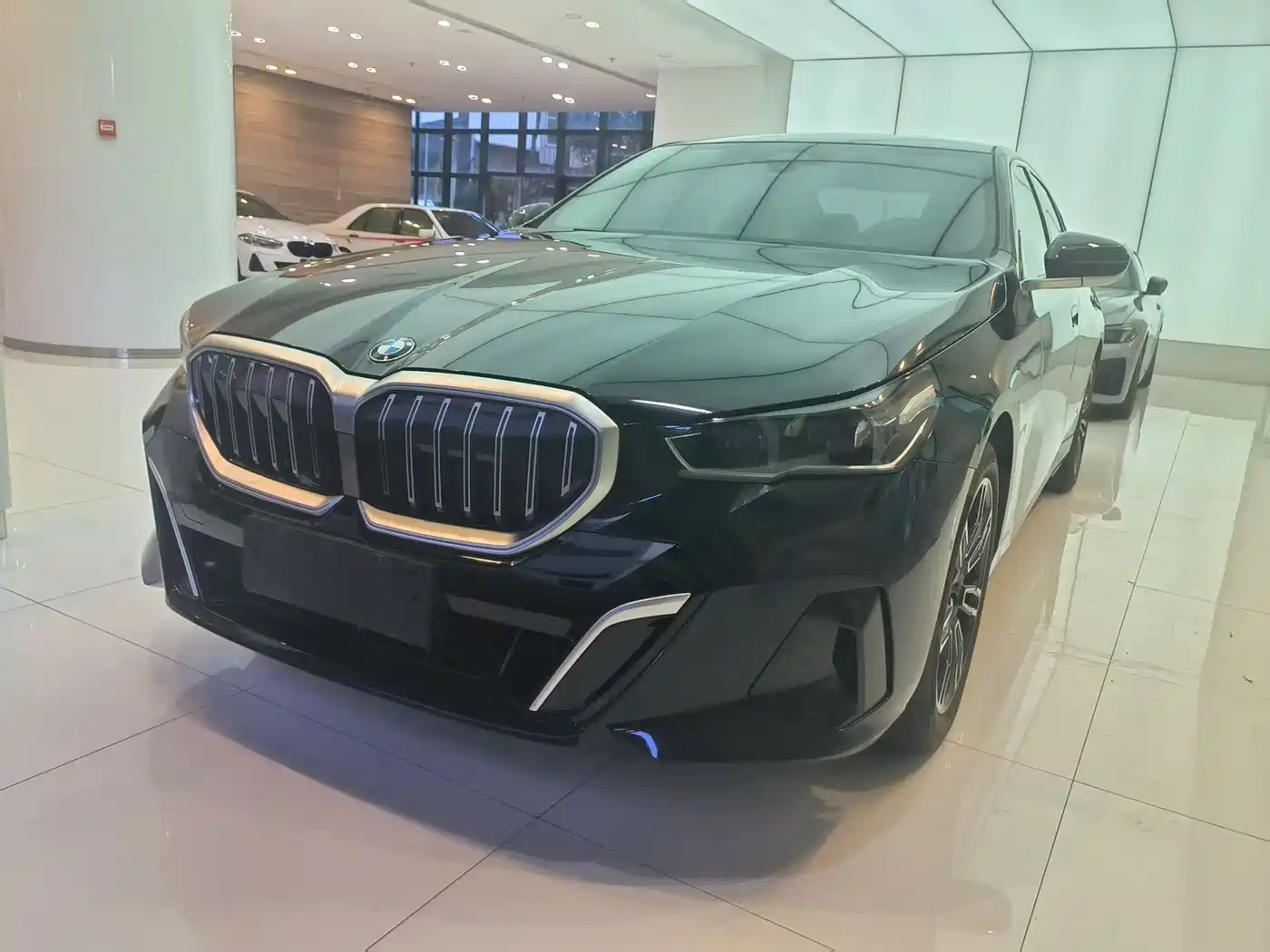 BMW 5 Series 2025 525Li M Sport Package