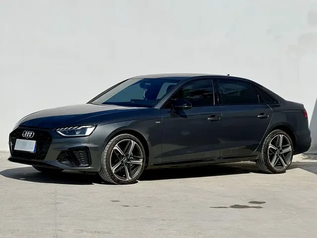 Audi A4L 2023 40 TFSI Luxury Sport