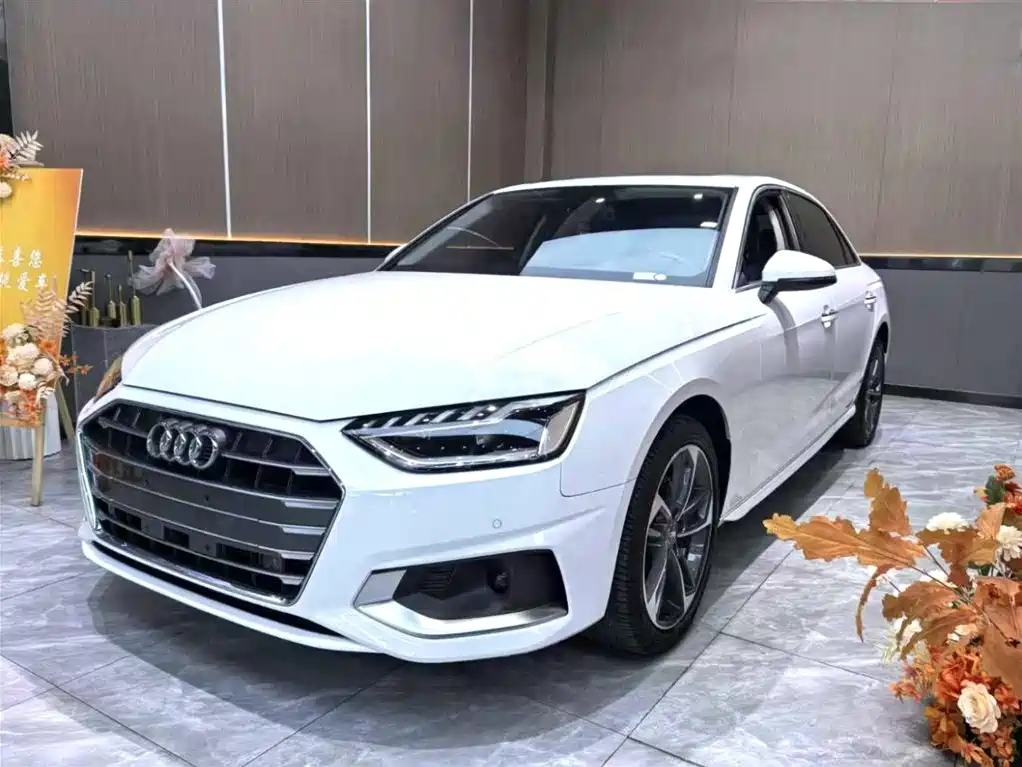 Audi A4L 2020 40 TFSI Fashion Dynamic Edition