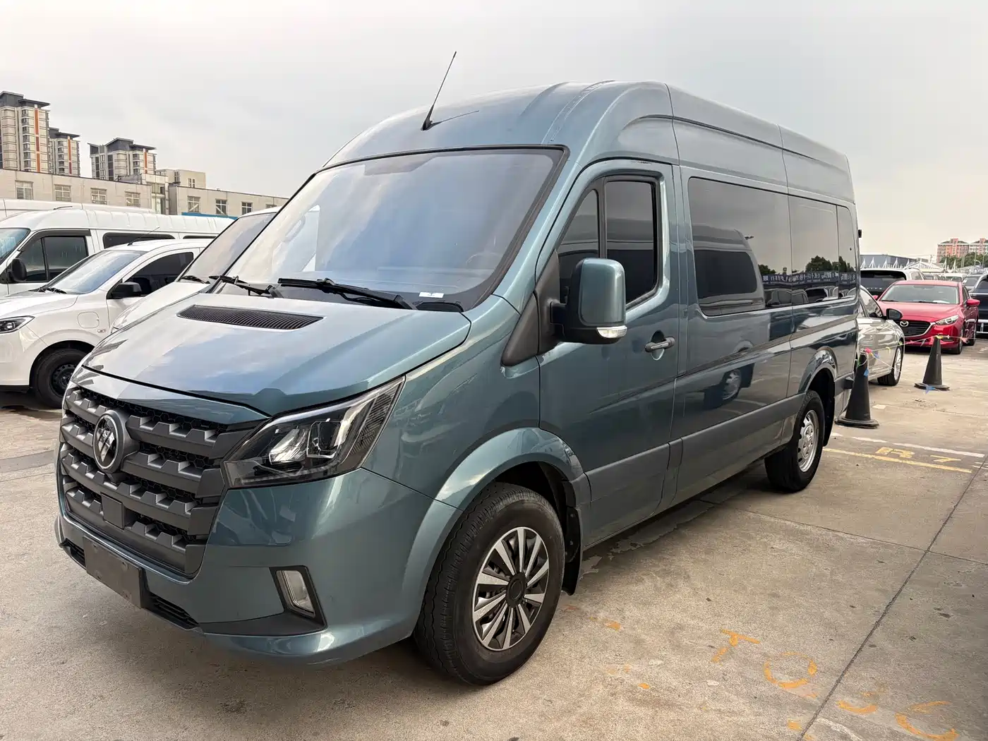 Foton Tuyano Barley 2023 2.0T Manual Long Wheelbase Medium Roof Rear Single Tire 7 Seats