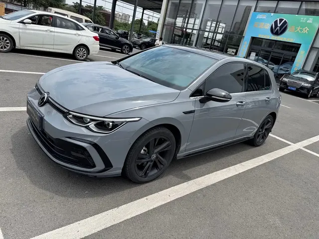 Volkswagen Golf 2023 Model 280TSI DSG R-Line