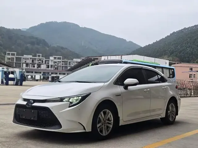 Toyota Levin 2022 Dual Engine 1.8H E-CVT Leading Edition